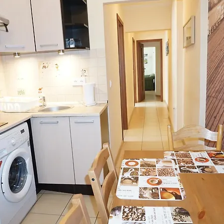 Home3city Parkowa Apartmán *